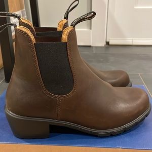 Blundstone Women’s Heel Boots Size 8.5 Antique Brown